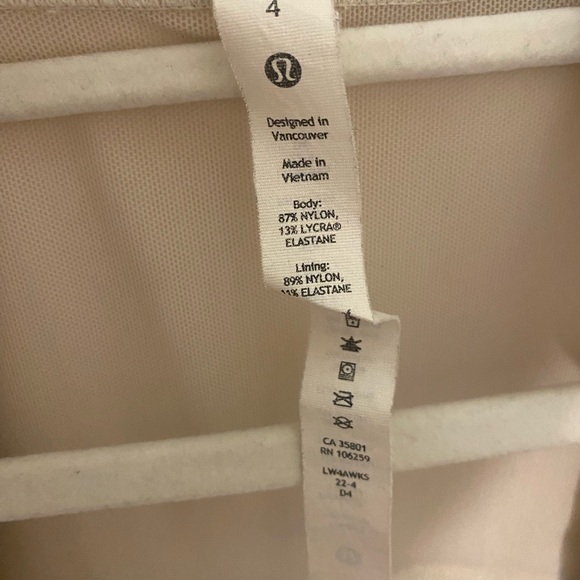 Lululemon define Jacket size 4 white opal - Picture 3 of 4